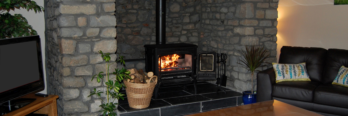 Romantic Breaks at Basel Holiday Cottage in Llandovery, Wales